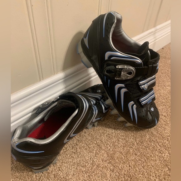 Pearl Izumi cycling spin shoes - Picture 2 of 8